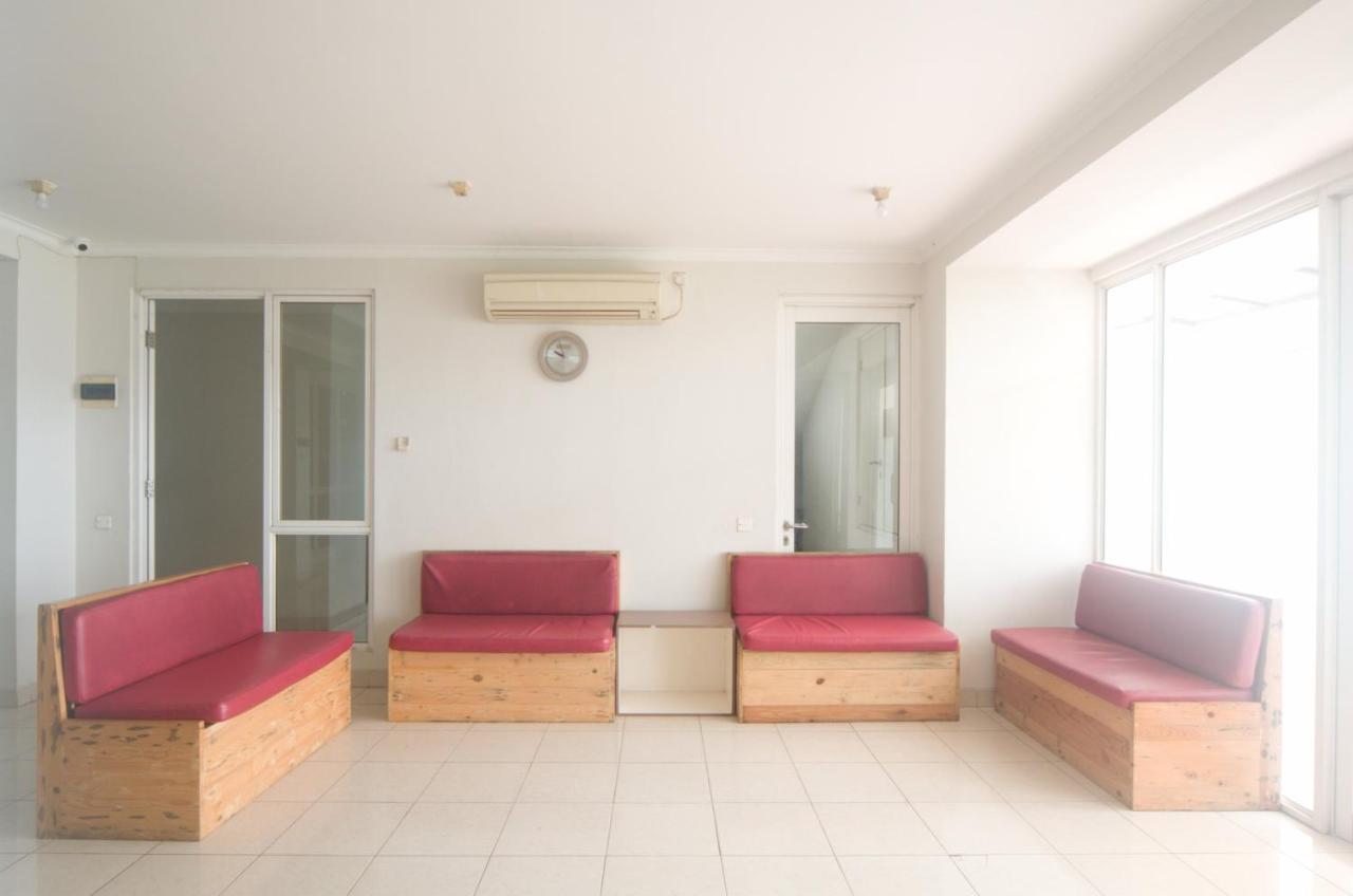 Oyo 3049 Scientia Dormitory Syariah Tangerang Bagian luar foto